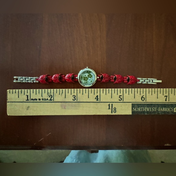 Corelle Crazy Daisy Spring Blossom upcycled broken China ladybug watch bracelet - Picture 3 of 5